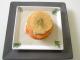 Gâteau croquant de saumon fumé , vinaigrette d'huîtres
