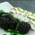 Mûres et meringue italienne sur sauce au citron