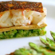 Millefeuille de langoustines aux asperges tuiles au fumet de langoustines