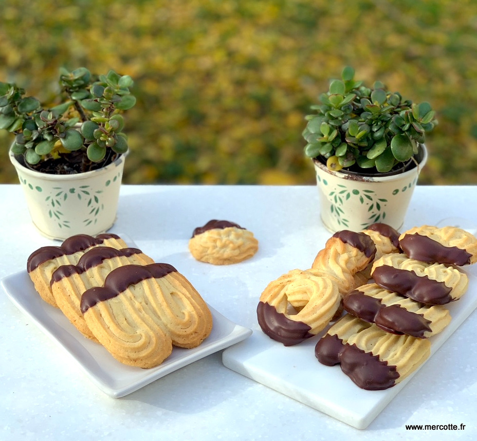 Biscuits sablés viennois faciles - Recette par Sarah