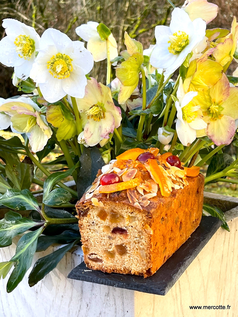 Cake aux fruits confits de Pierre Hermé, classique certes mais  exceptionnel… Et dans l'Actu une pépite à découvrir … – La cuisine de  Mercotte :: Macarons, Verrines, … et chocolat